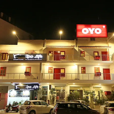 Oyo Hotel Marina
